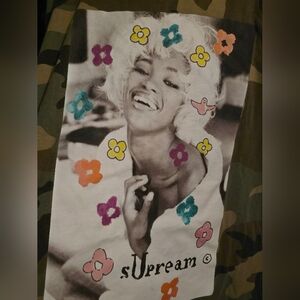 Supreme Icon Naomi campbell 90s flowers graphic camo tshirt designer model